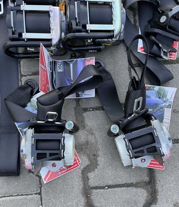 Mercedes Benz E w238 coupe / cabrio - set centuri siguranta - airbag