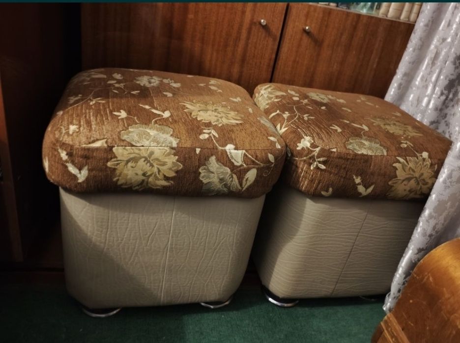 Продам пуфикив прихожую