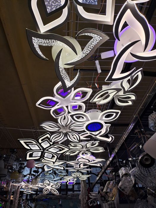 Lustre Led cu telecomandă mai multe modele.noi la cutie !!!