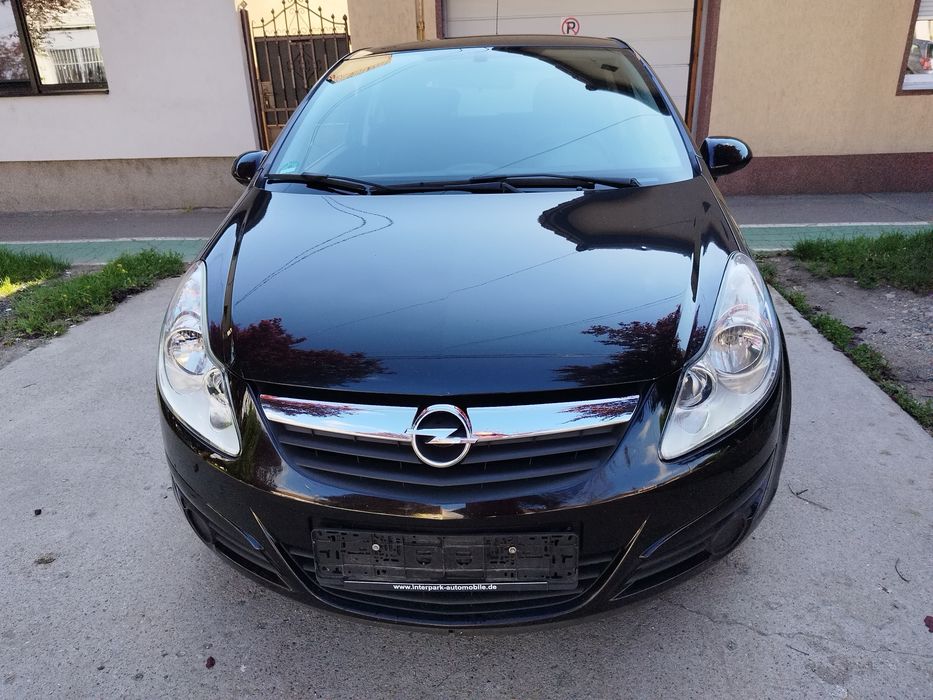 Opel Corsa 1.4i cu 87 cp,an 2012,euro 5,incalzire volan si scaune
