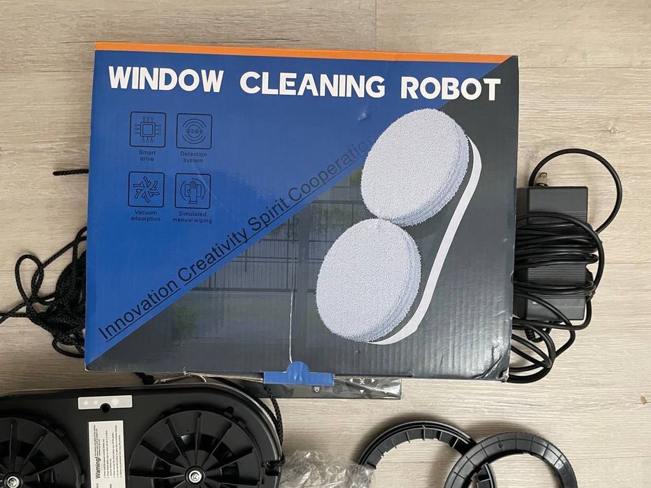 Робот моющий окон