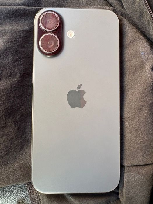 Продам Iphone 17 256gb торг есть