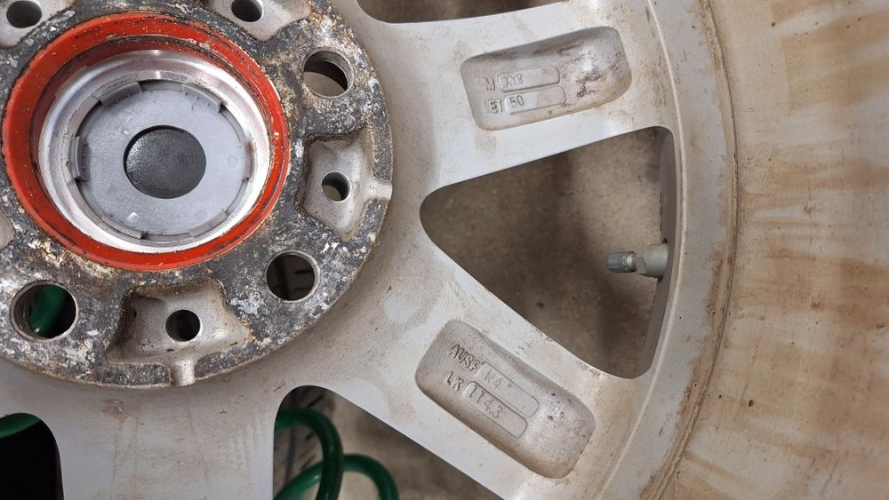 Джанти с гуми 205/55 16 цола