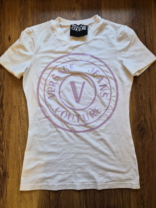 Versace,Juicy Couture, Hugo Boss, Tommy Hilfiger, Calvin Klein, DKNY Оригинални тениски и топове