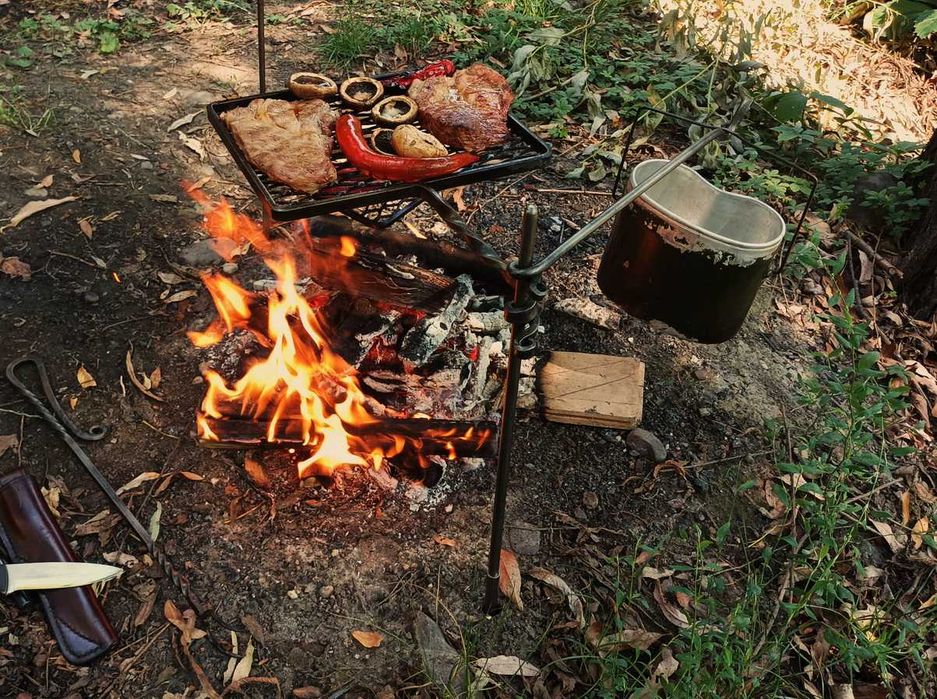 Gratar camping, bushcraft