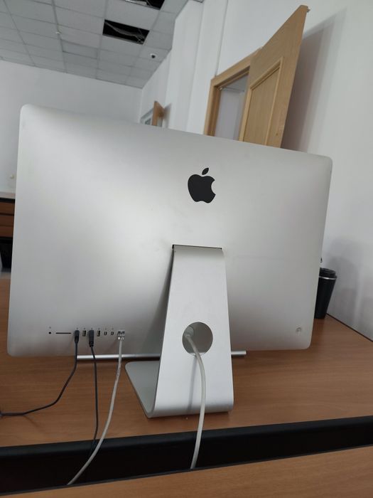 Продам iMac 27" диагональ, в хорошем состоянии