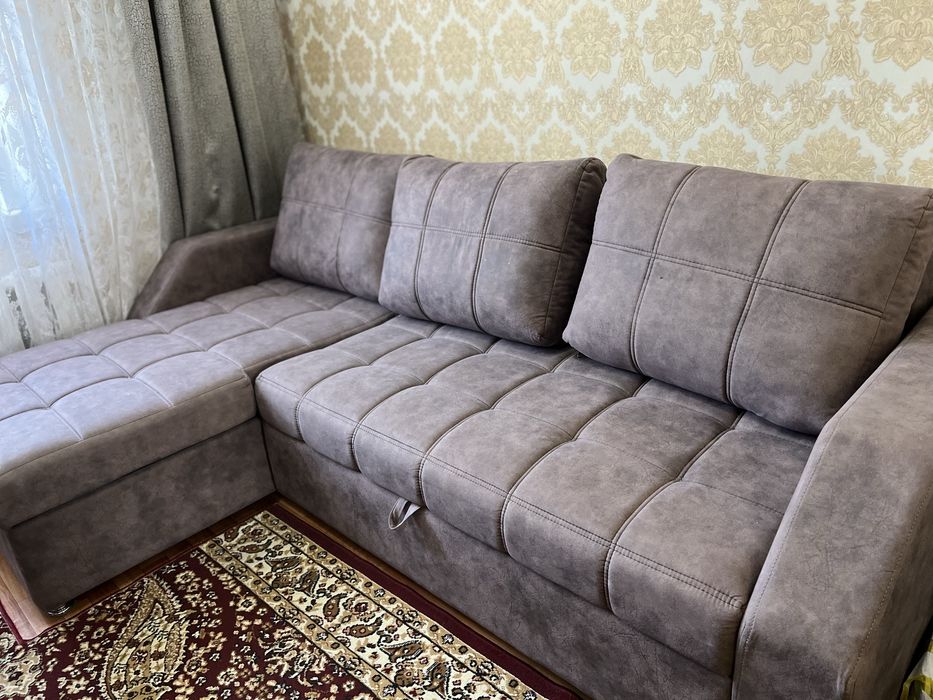 Диван угловой