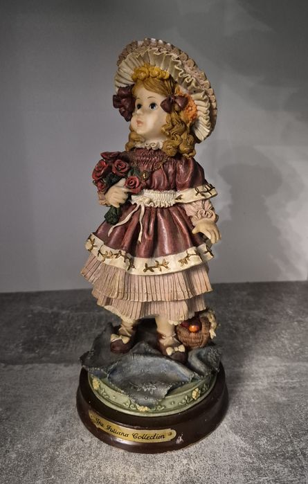 Figurină decorativă Colecția Juliana, din rășină acrilică, 23cm.