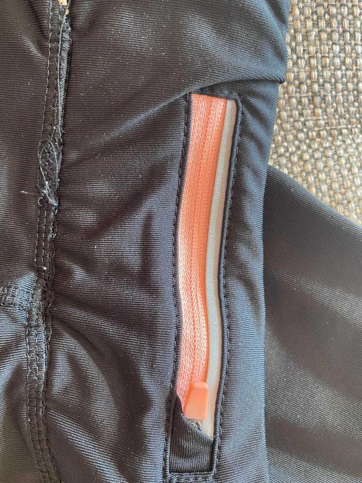 Дамско спортно екипче - размер S/M