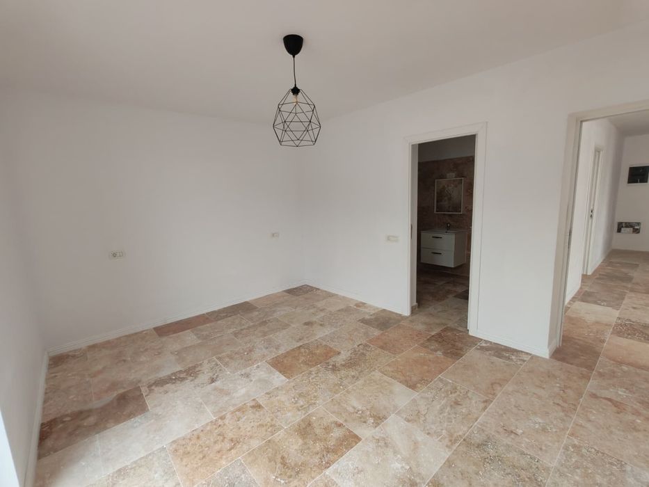 Casa noua, 3 camere, 2 bai, teren 400 mp Corbeanca - prima inchiriere