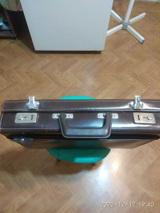 Портфель ( Сумка) для аспиранта. могу обменять .