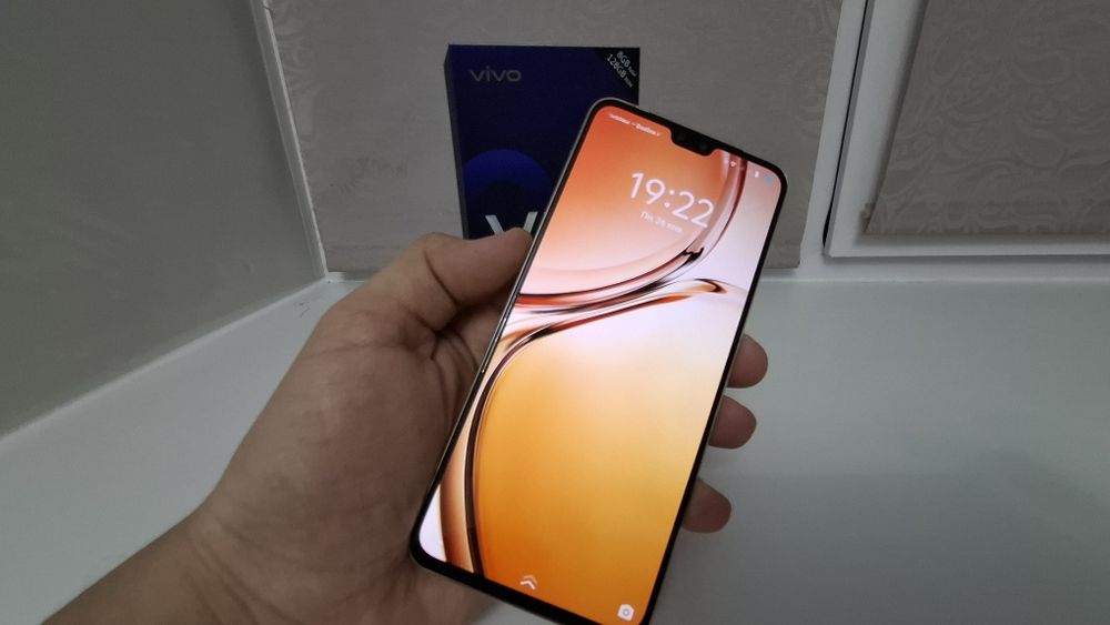 Продам Смартфон vivo