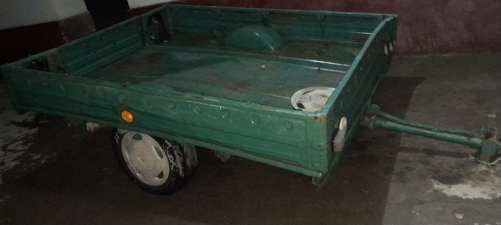 Прицеп жигуловиски сотилади