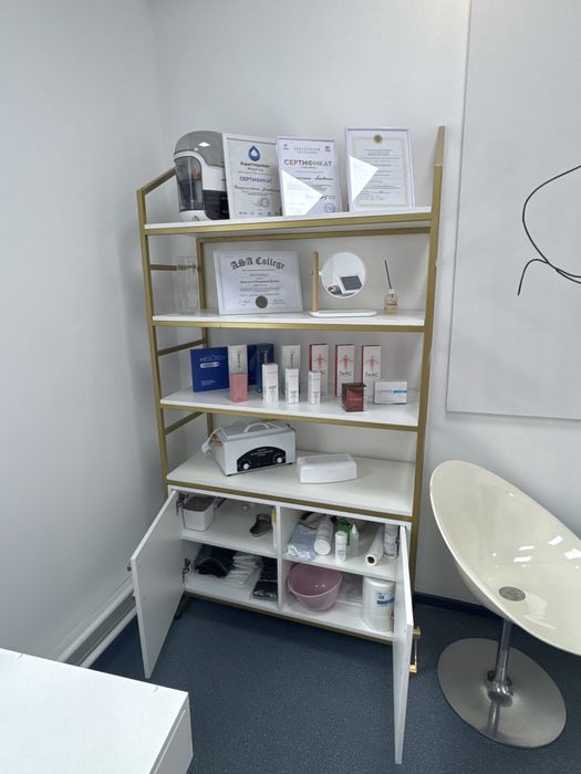 Шкаф для салона