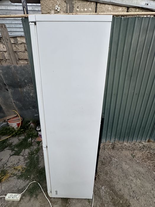 Продам срочно холодильник