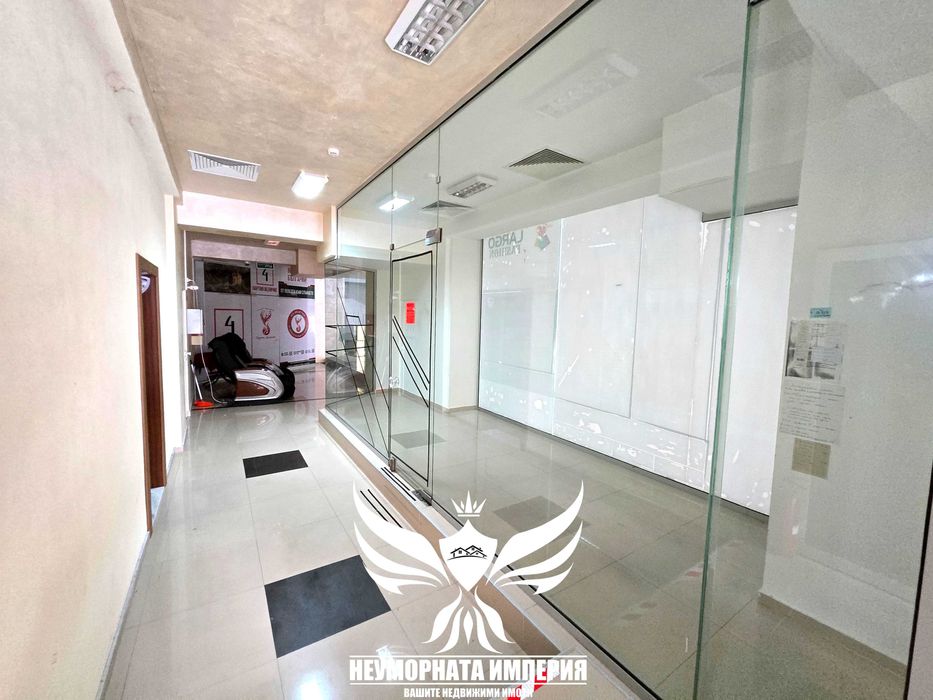 Дава се под наем Магазин в Асеновград - 10 кв.м за 105 € - Снимка #4