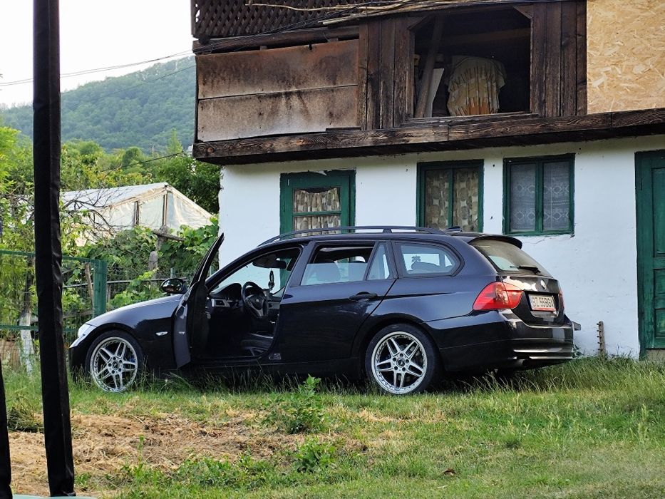 Vând bmw e91 320D 163 cp