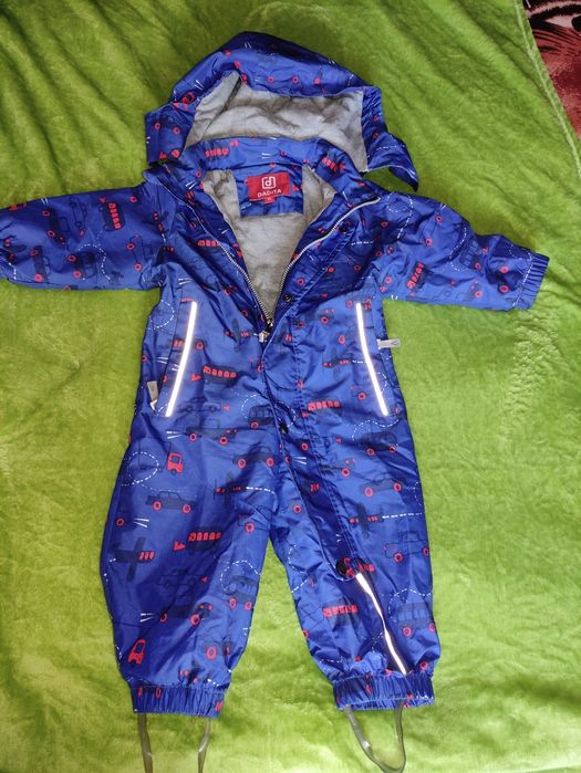 Продам детский комбинезон