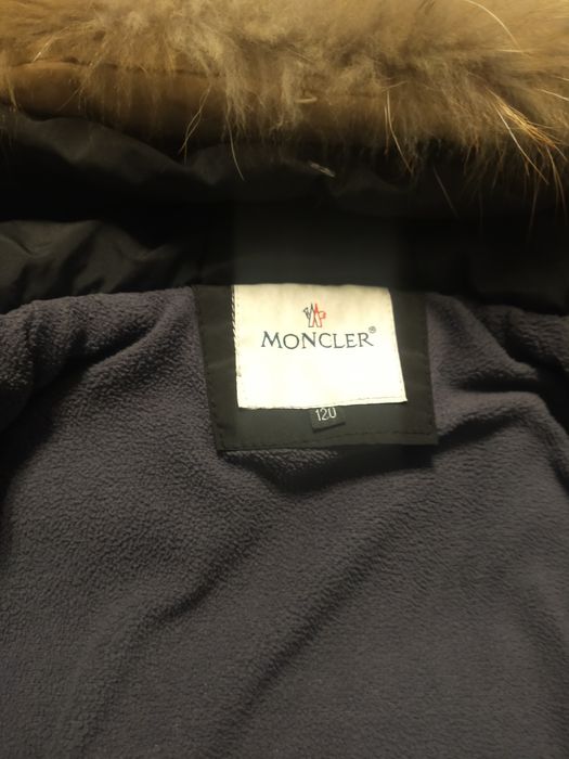 Продам куртку на мальчика