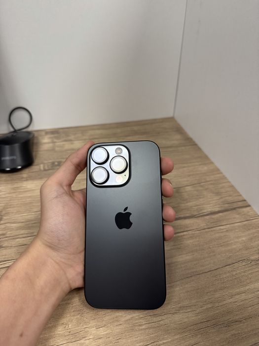 IPhone 16 pro Black