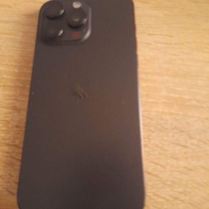 iPhone 15 stare perfecta folosit putin nici un defect