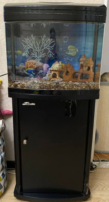 Продаётся Аквариум  б/у