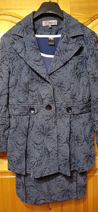 Разкошен Костюм 3 Части-САКО+БЛУЗА+ПОЛА! Уникален Дизайн и Материя!НОВ