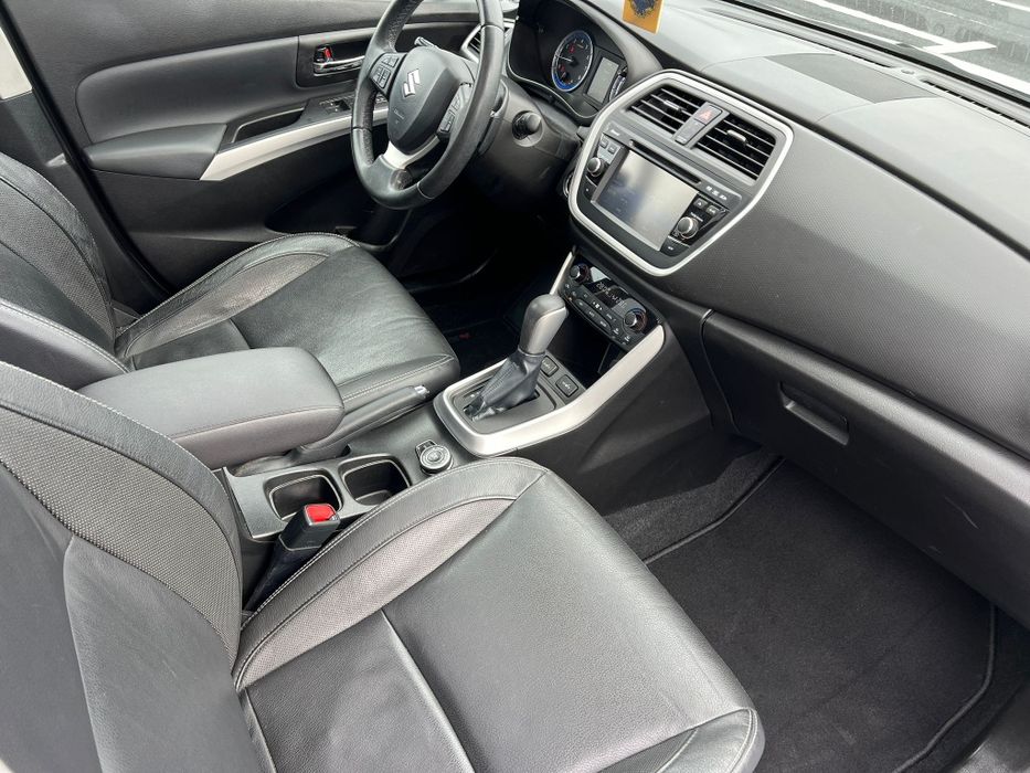 SUZUKI S CROSS # 1.6 Benzină # Euro 6 # Cutie CVT # LED # Panoramic #