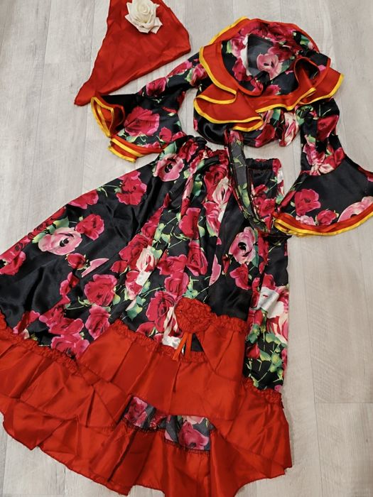 Костюмы новогодние 5000 тг