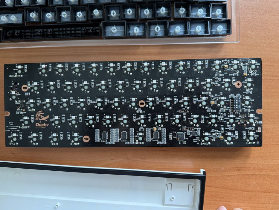 Клавиатура Ducky One 2 Mini - Cherry MX Blue - За ремонт