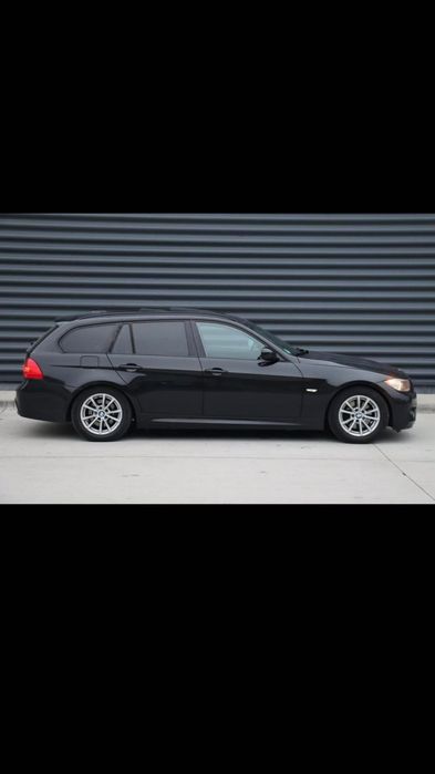 BMW e91 318d 143cp 2010