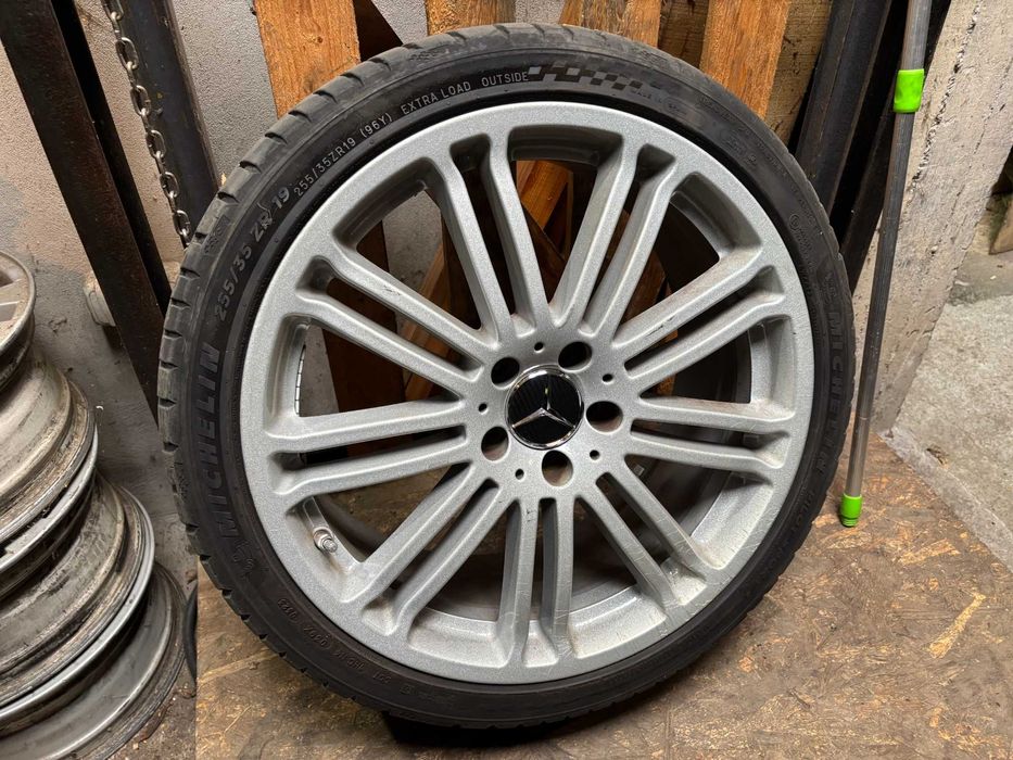 Джанти 19" с гуми Michelin 255/35 ZR19
