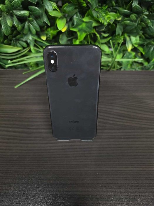 Смартфон Apple iPhone X (64GB) – Много добро състояние