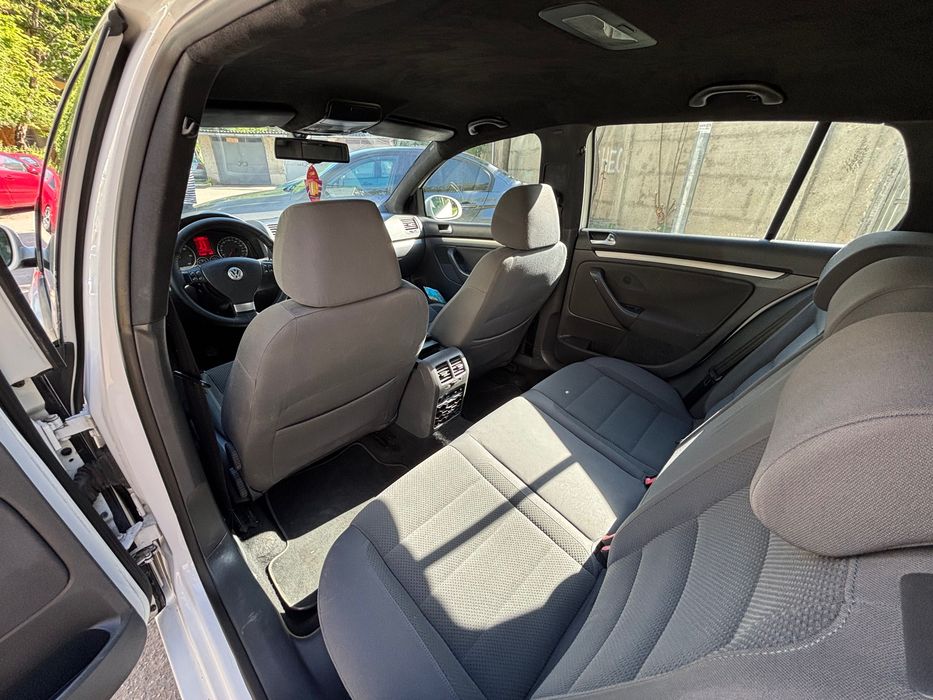 Volkswagen Golf V
