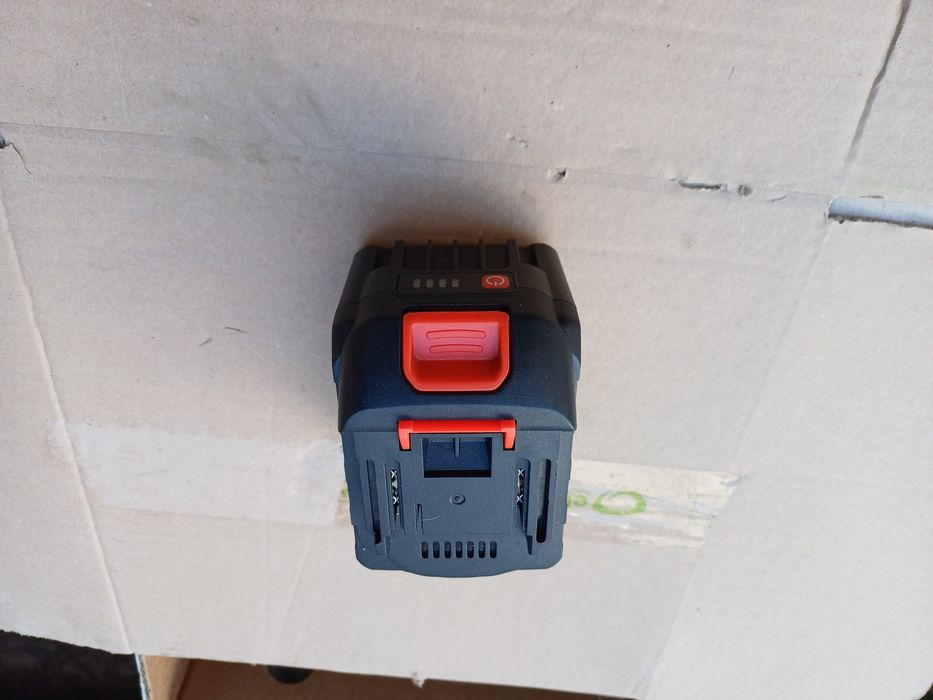 Baterie pentru MAKITA 18V  9Ah noua cu celule originale  LG.