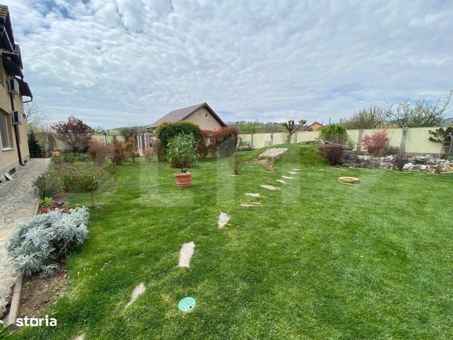 Casa individuala, 400 mp utili, 1100 mp teren, Paclisa