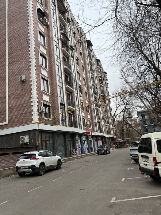 Новостройка.Своя. Центр.