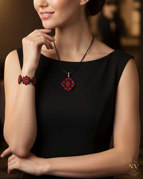 Комплект - колие и гривна