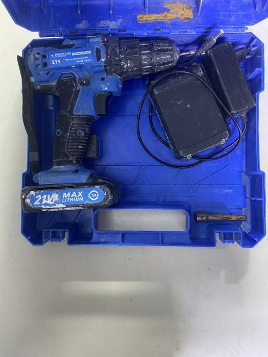 Шрупповерт Spark.Лот 805154.Г Атырау Вокзал маны 3а,25а