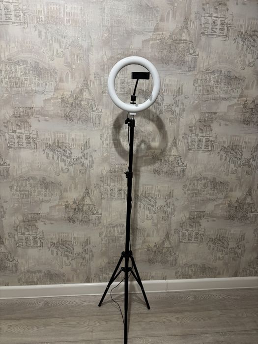 Кресло лампа штатив