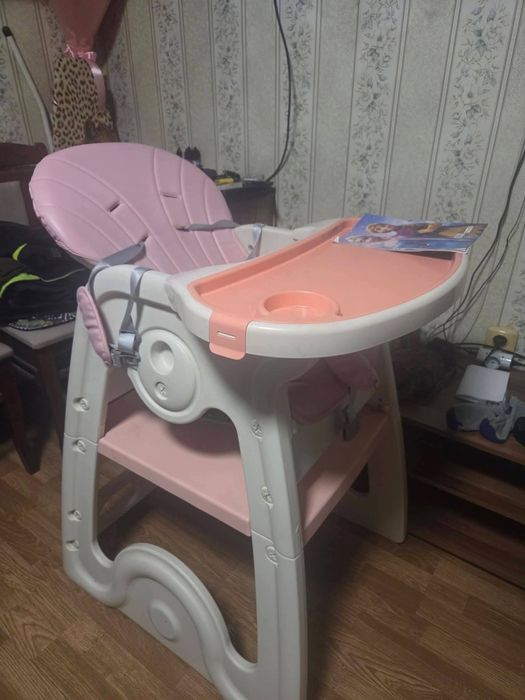 Детско легло и стол за хранене