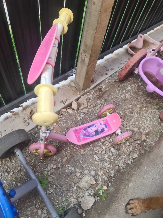 bicicleta trotineta cu fara pedale roti ajutatoare casca copii 2 4 ani