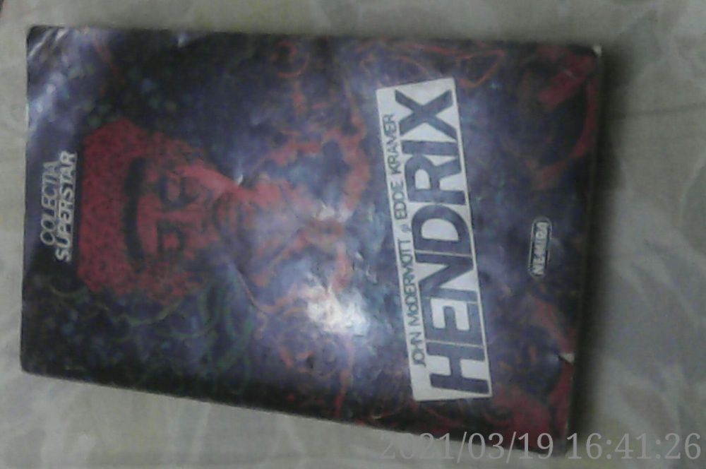 Vand carte impecabila "Jimi Hendrix"-John Mc Dermott&Edde Kramer-470 p