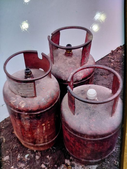 газовые баллоны (12 л.)б/у