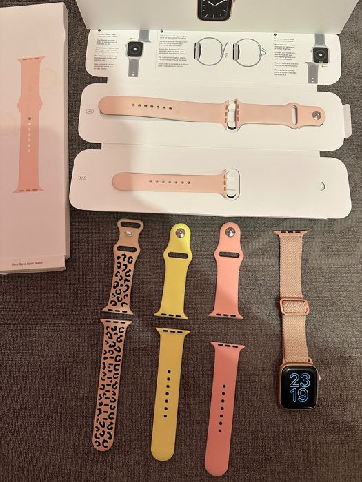 Apple Watch Series 5 44mm Rose gold като нов