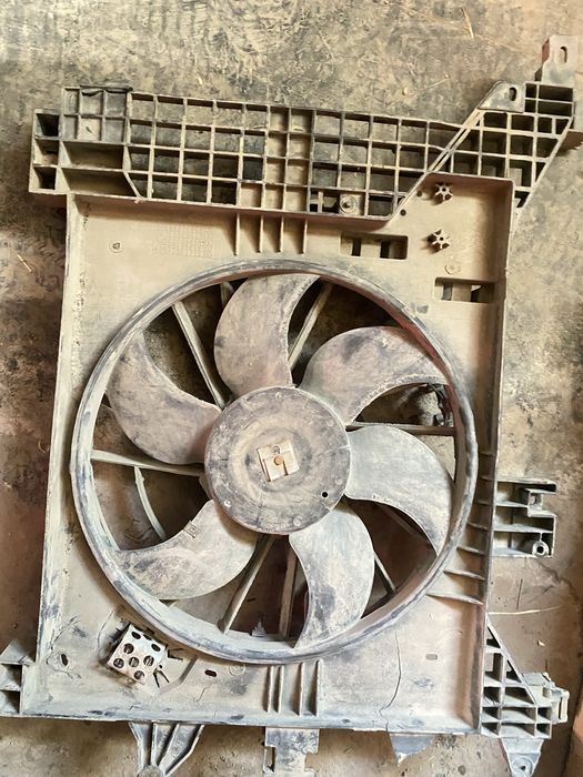 Продам вентилятор для рено дастер 2.0 обём