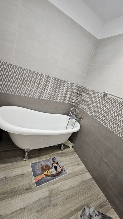 Inchiriez ap 2 si 3 camere Mamaia Nord