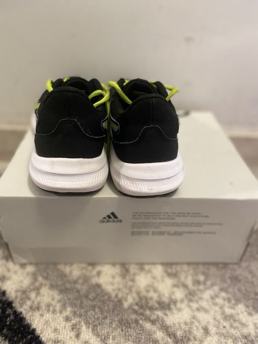 Маратонки Asics 36н.