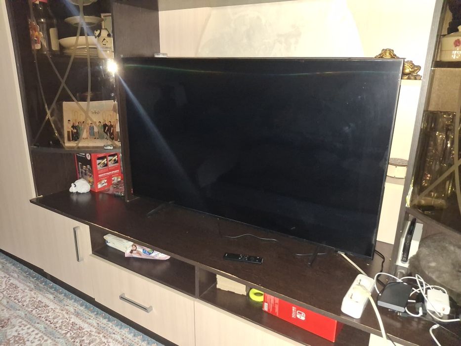 Продам телевизор