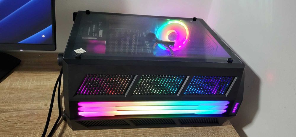 Vând PC gaming și monitor